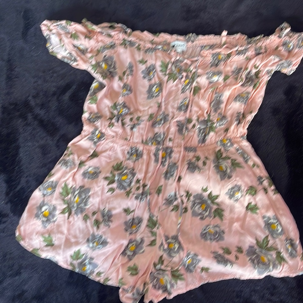 Junior dress outfit size medium